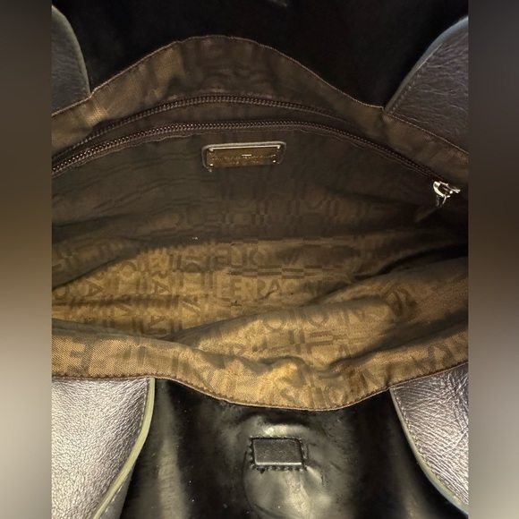 Salvatore Ferragamo Black Patent Fixer Bag (Heavy damage) - Picture 13 of 16